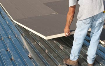 benefits of insulating Rhyd flat roofing
